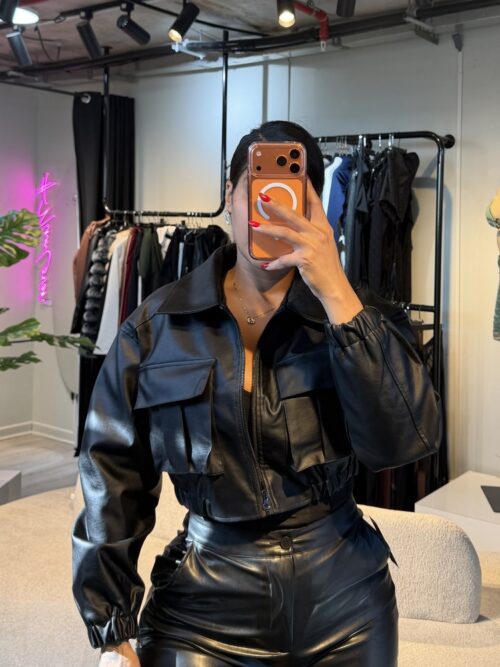 JACKET CUERINA