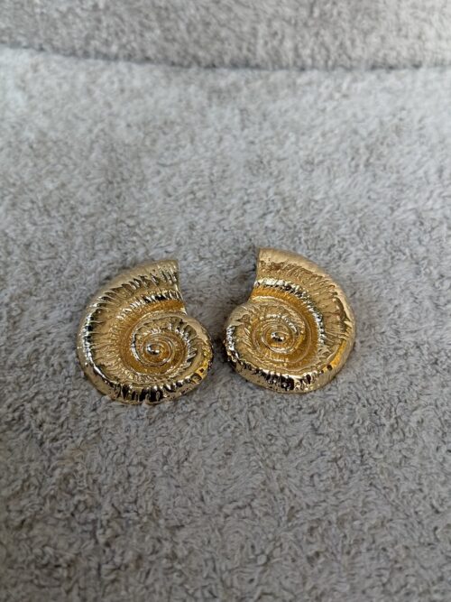 ARETES